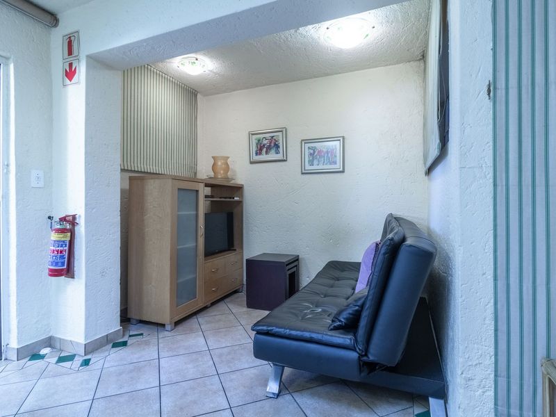 1 BEDROOM COTTAGE TO RENT - Photo 9