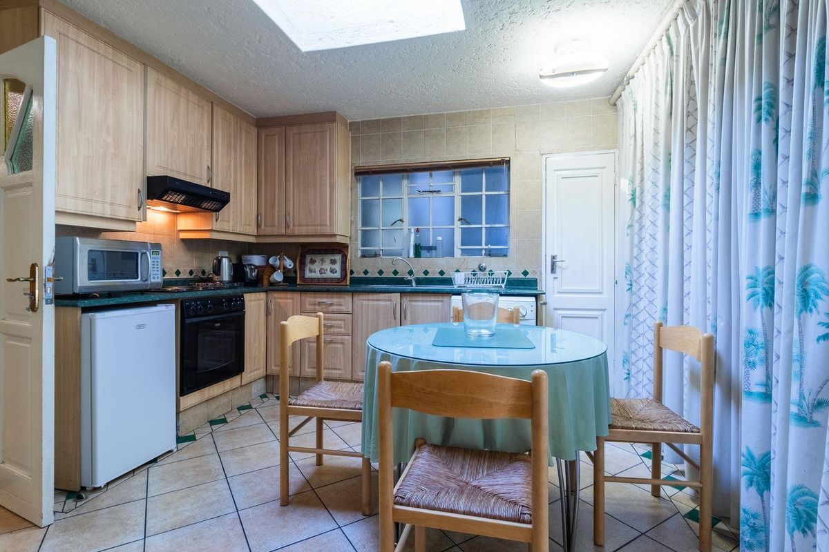 1 BEDROOM COTTAGE TO RENT - Photo 2