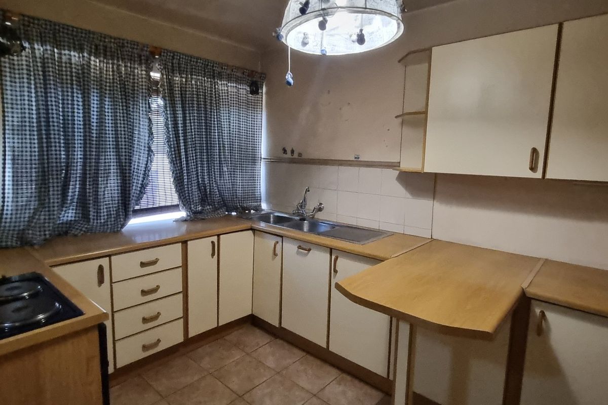 Exceptional Value in Golden Grove –3Bedroom Townhouse Ideal Investment.  - Photo 4