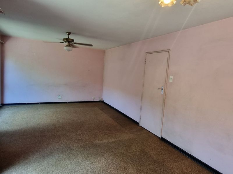 Exceptional Value in Golden Grove –3Bedroom Townhouse Ideal Investment.  - Photo 8