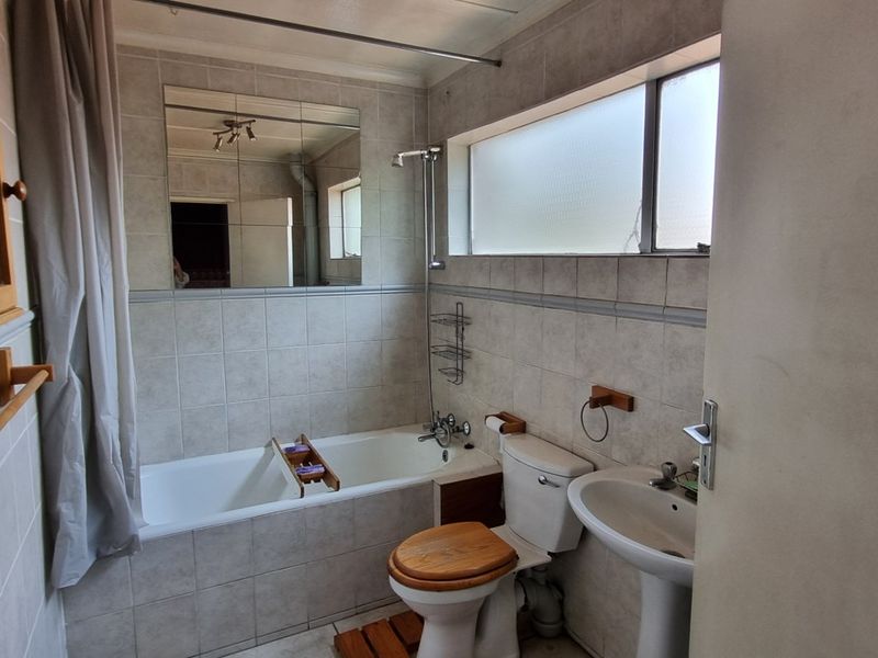 Exceptional Value in Golden Grove –3Bedroom Townhouse Ideal Investment.  - Photo 6