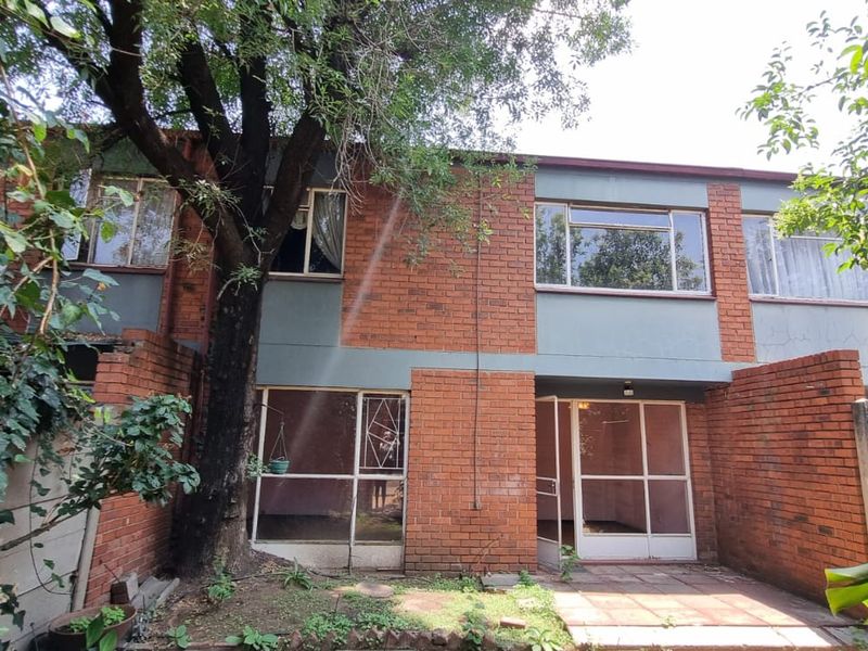 Exceptional Value in Golden Grove –3Bedroom Townhouse Ideal Investment.  - Photo 2