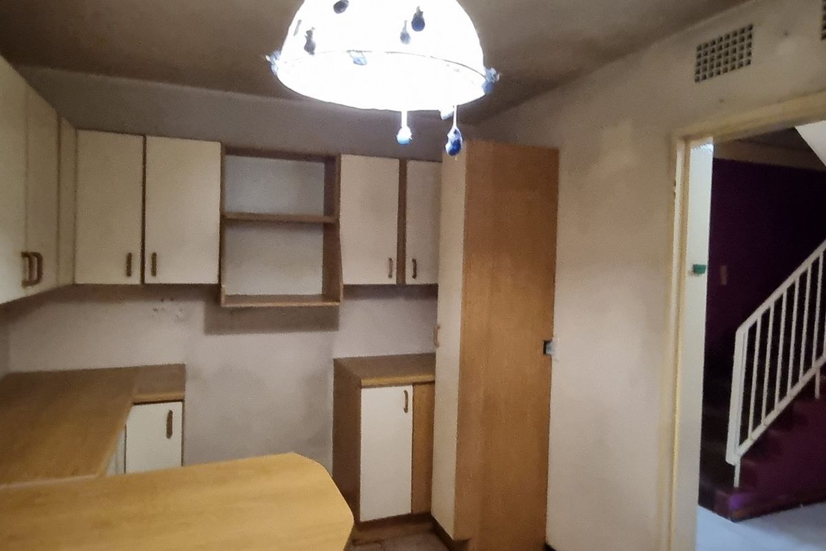 Exceptional Value in Golden Grove –3Bedroom Townhouse Ideal Investment.  - Photo 5