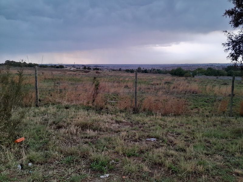 1000 SQUARE METERS VACANT LAND PROPERTY FOR RENT - Photo 1