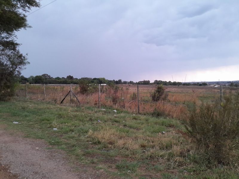 1000 SQUARE METERS VACANT LAND PROPERTY FOR RENT - Photo 2