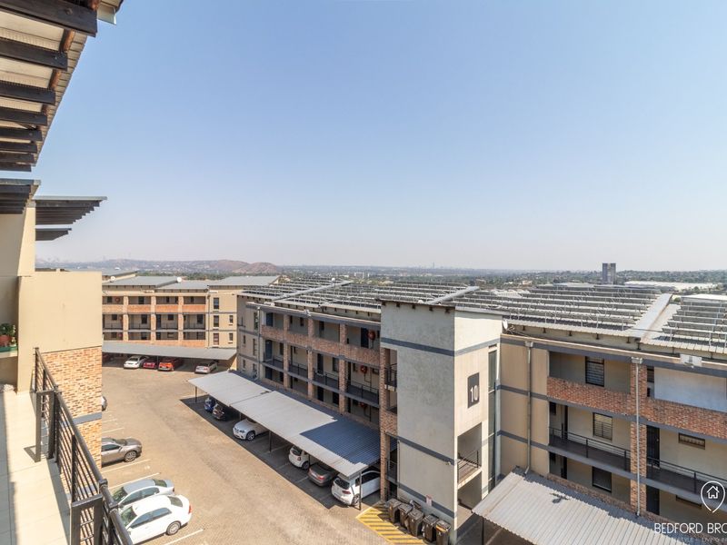 3 Bedroom Penthouse for Sale - Photo 3