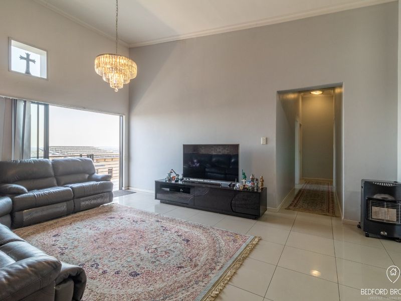 3 Bedroom Penthouse for Sale - Photo 9