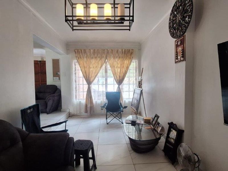 A  Lovely Townhouse In Margate - Photo 10