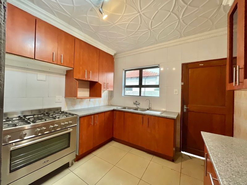 Middelburg Mall's Door Step - Secure Home For You And Your Family In Ext. 18 - Photo 2