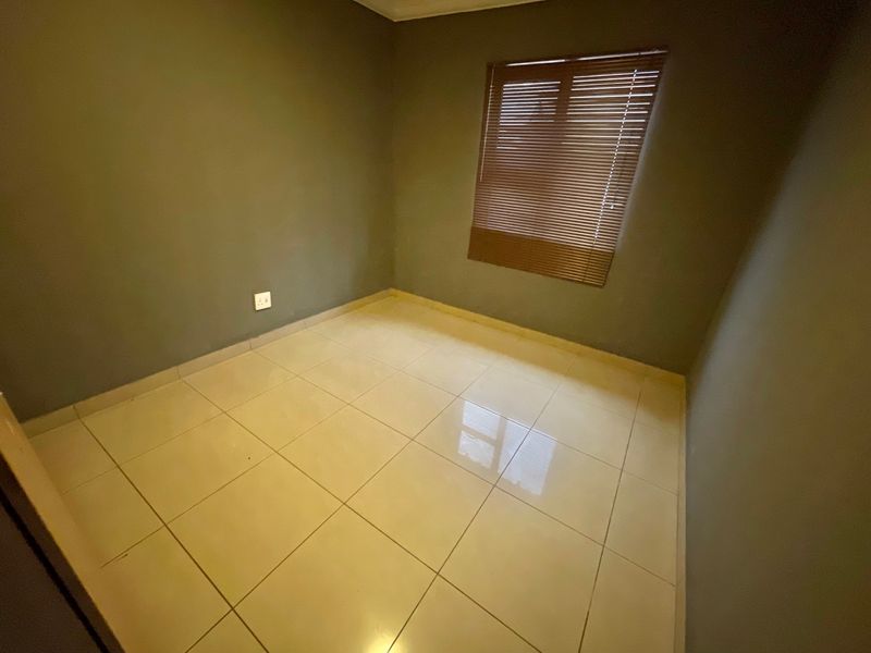 Middelburg Mall's Door Step - Secure Home For You And Your Family In Ext. 18 - Photo 10
