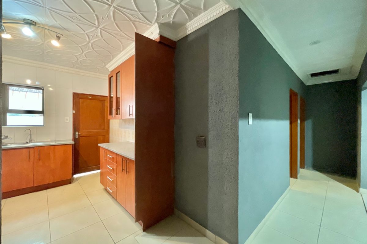 Middelburg Mall's Door Step - Secure Home For You And Your Family In Ext. 18 - Photo 4