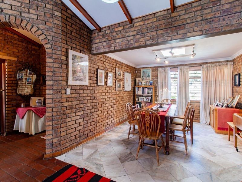 4 BEDROOM HOUSE FOR SALE IN BEDFORDVIEW - Photo 3