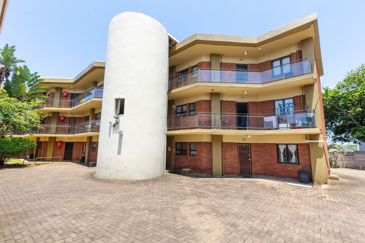 Lovely 2 Bedroom Sea View Unit For Sale In Manaba - Photo 3