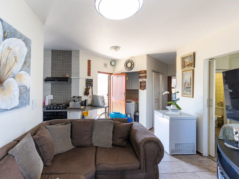 Lovely 2 Bedroom Sea View Unit For Sale In Manaba - Photo 8