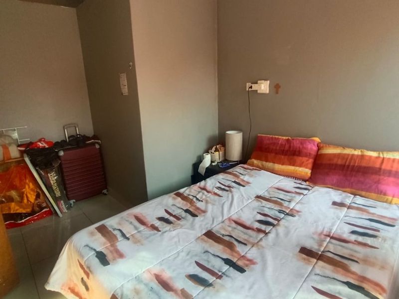 2 Bedroom House For Sale in Wentworth  R790,000 - Photo 4