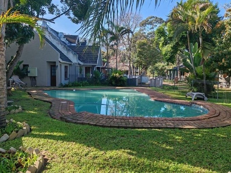 Prime Commercial Property with Restaurant & accommodation facilities for sale - Photo 3