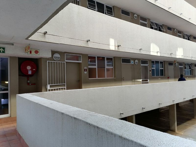 Beautiful fully furnished 2 bedroom Apartment for Sale in Universitas, Bloemfontein - Photo 6