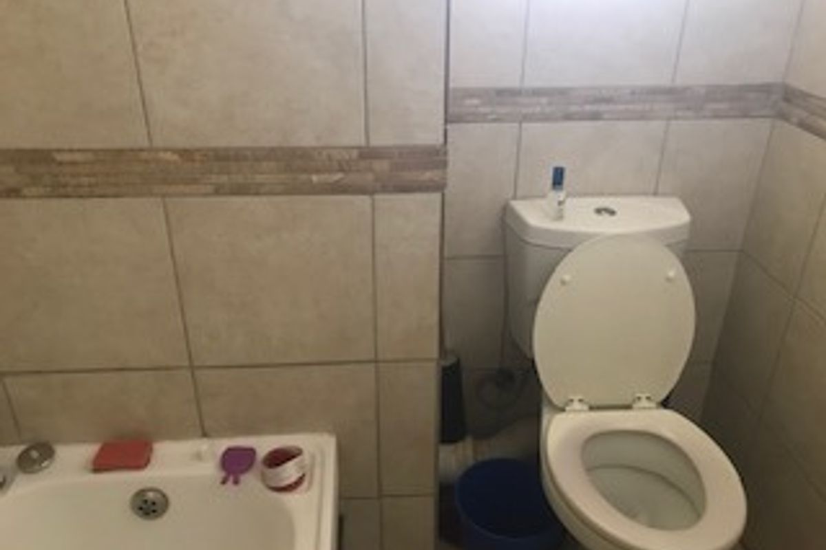 First time buyers! - Photo 5