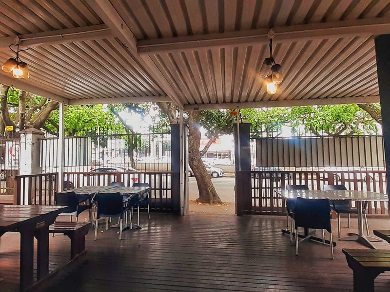 Prime Mixed-Use Dual-Access Commercial Property in Vibrant Bulwer – Restaurant and Office Space with Expansion Potential - Photo 6