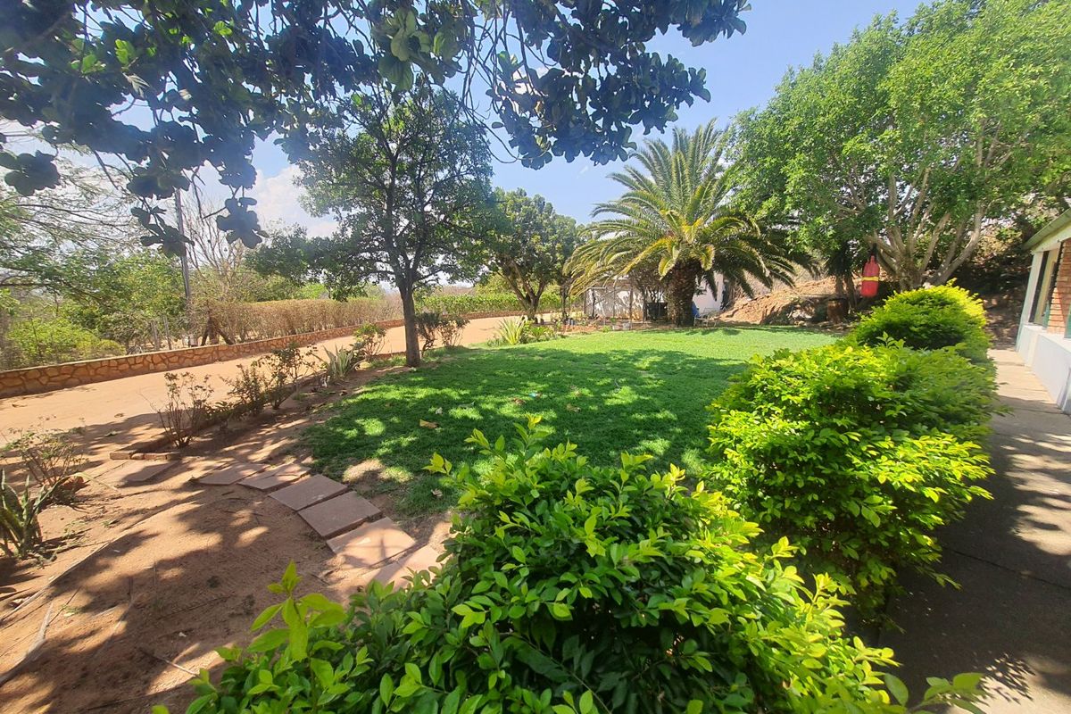 Luxurious multi-functional property with stunning features and endless potential - Photo 4