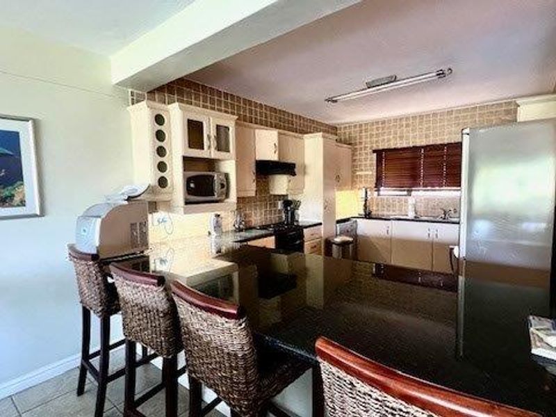 3 Bedroom Beachfront Apartment In Ramsgate - Photo 5