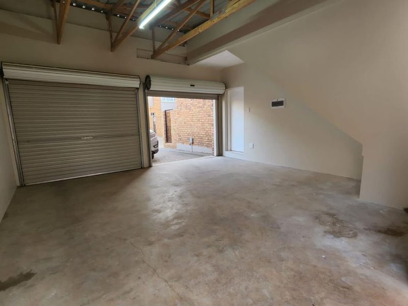 Modern 2 Bedroom Duplex in Oukraal Estate, Hazeldean - Photo 2