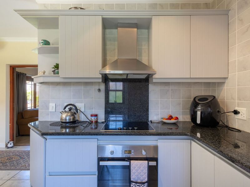 Fabulous Lock up and Go in the heart of Whale Rock Gardens - Photo 9