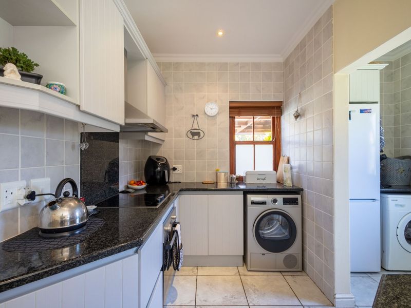 Fabulous Lock up and Go in the heart of Whale Rock Gardens - Photo 8