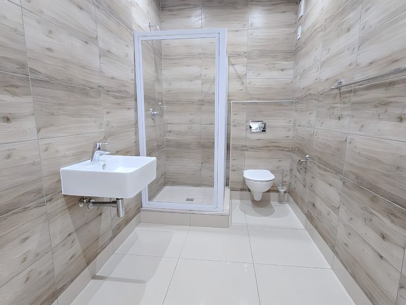 Modern Apartment in Prime Umhlanga Location - Photo 8