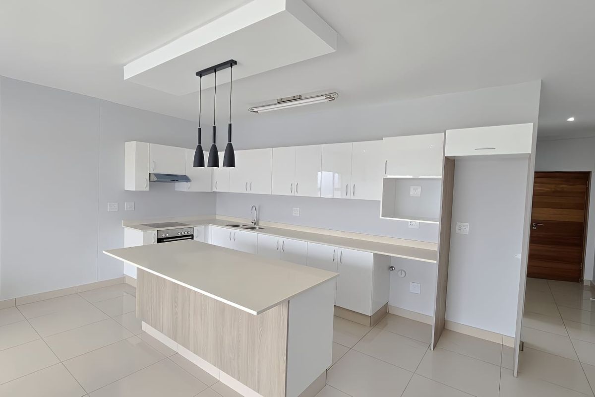 Modern Apartment in Prime Umhlanga Location - Photo 2