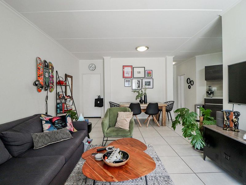 Introducing Westlake Eco Estate: A Contemporary Haven - Photo 4