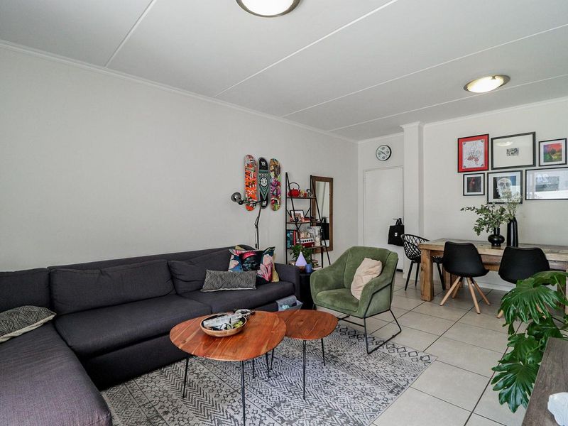 Introducing Westlake Eco Estate: A Contemporary Haven - Photo 3