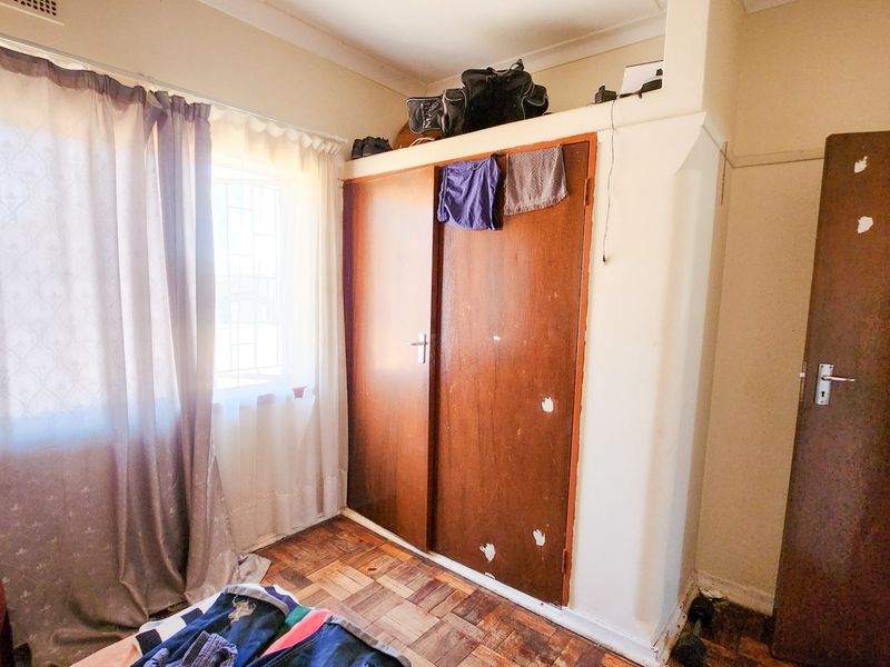 Affordable 3-Bedroom Home with Secure Yard and Garage! - Photo 7