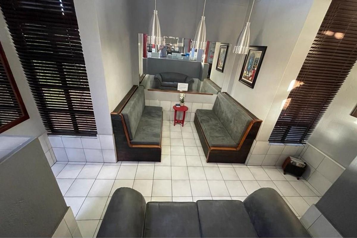 Prominent Commercial Property in Upington - Photo 4