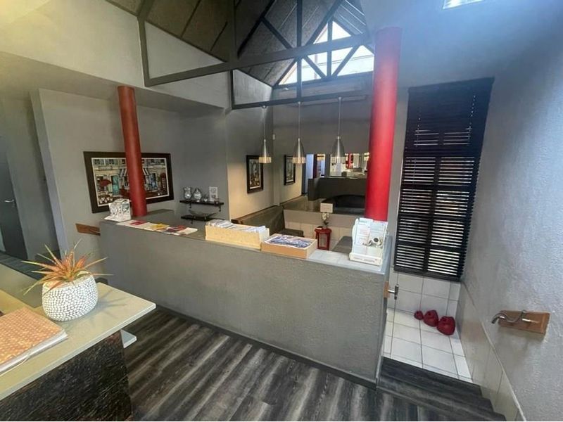 Prominent Commercial Property in Upington - Photo 6