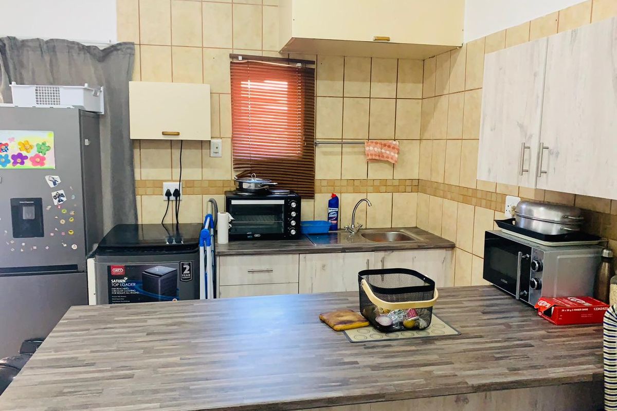 CHARMING 54m2 ONE BEDROOM FLAT IN PRIME GEORGE CBD - Photo 3