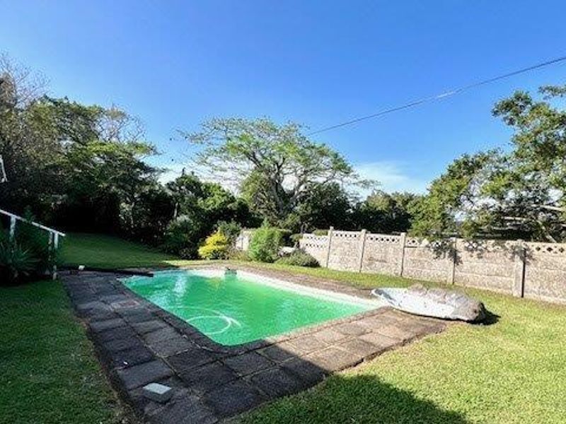 Beautiful Family Home In Uvongo - Photo 3