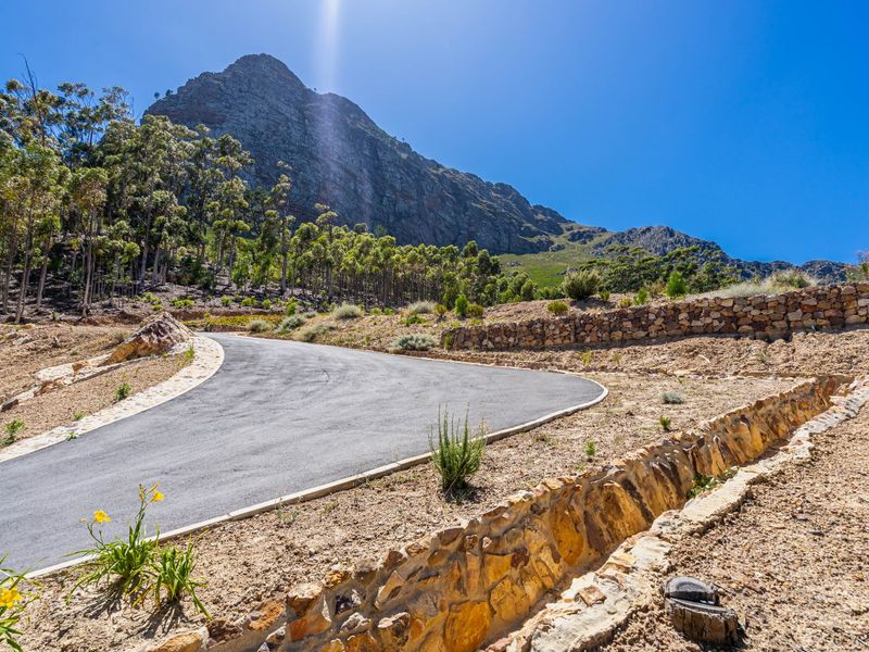 Elevate Your Lifestyle with the opportunity to create your dream home in the Franschhoek Valley - Photo 10