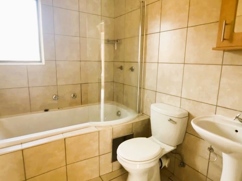 Apartment For sale in Boardwalk Heights  - Photo 4