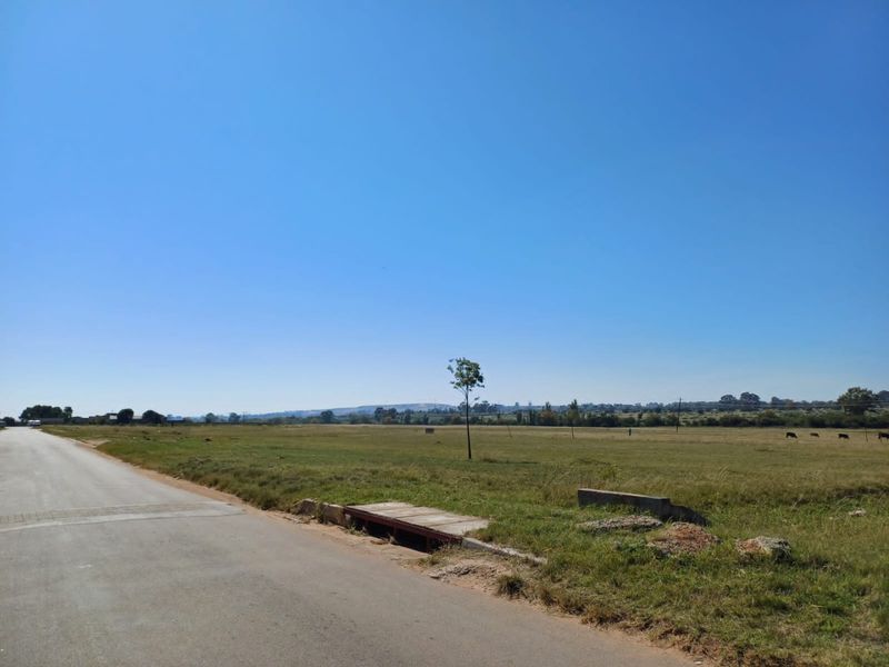 Prime Development Opportunity on 4.38 Hectares in Kanana - Photo 3