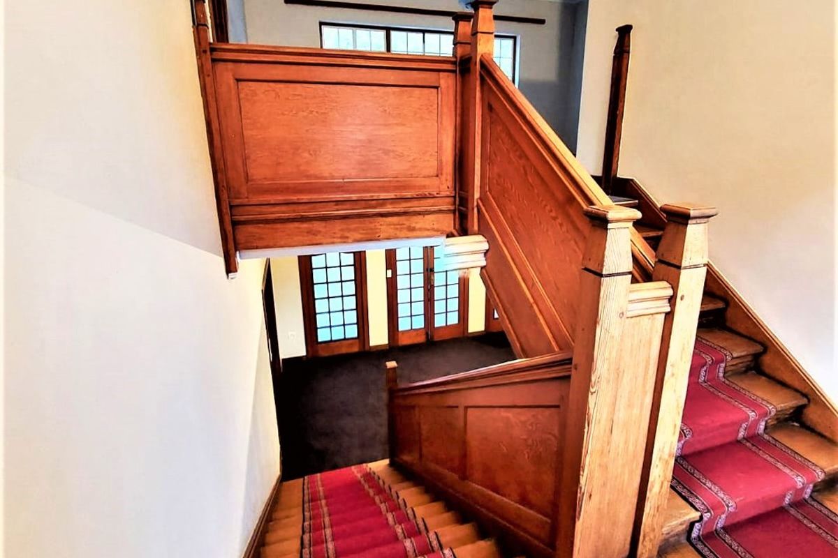 Free standing dwelling as offices FOR SALE - Melrose Estate - Photo 2