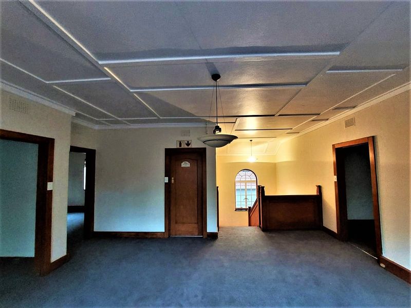 Free standing dwelling as offices FOR SALE - Melrose Estate - Photo 7