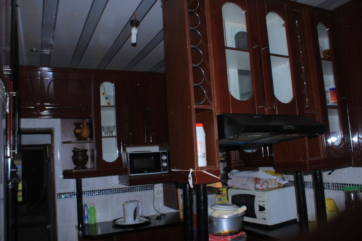 3 Bedroom house plus 5 rooms for Sale in Makwarela - Photo 3