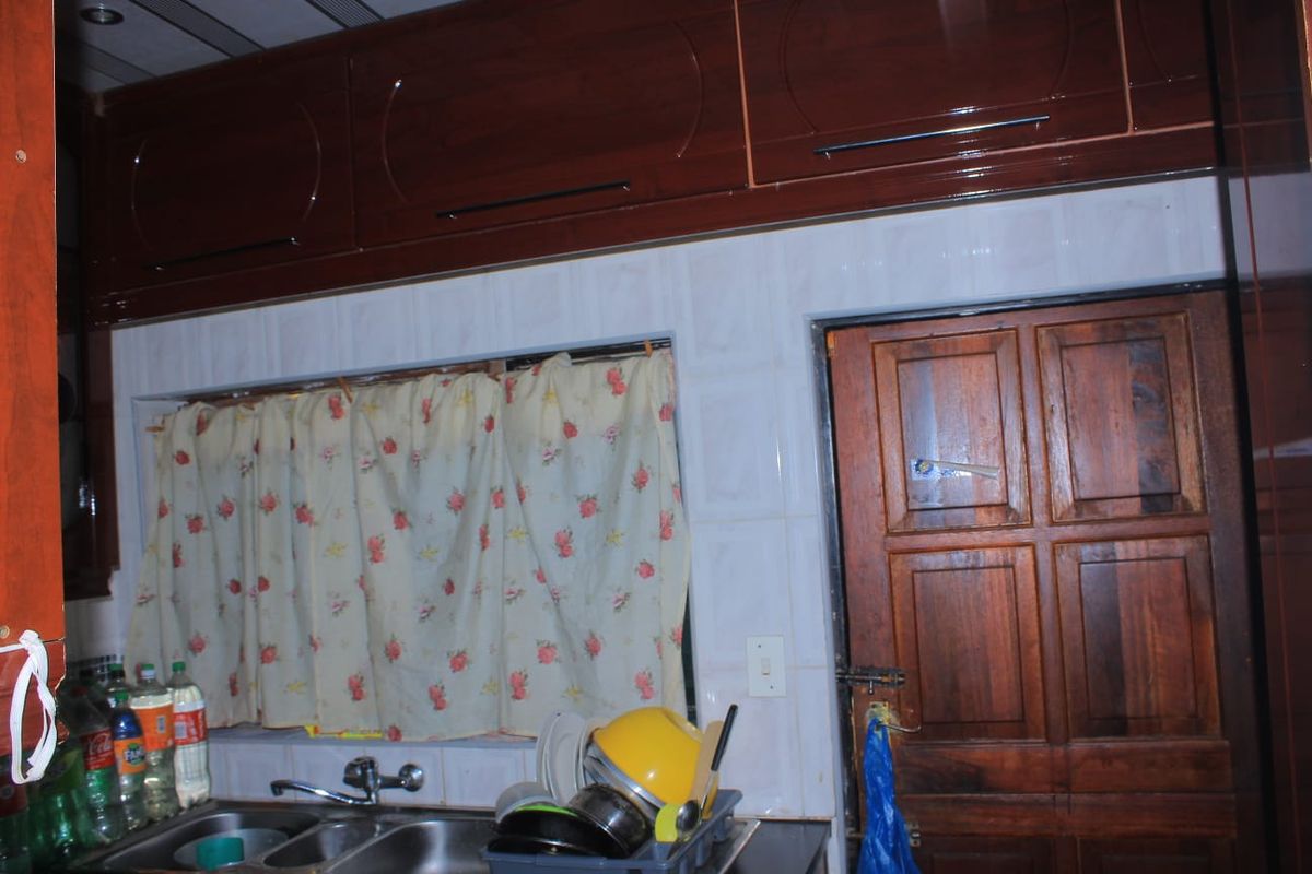 3 Bedroom house plus 5 rooms for Sale in Makwarela - Photo 4