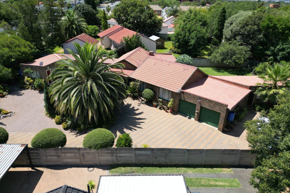 Sole & Exclusive Mandate: A lucrative property that effortlessly generates income for you! - Photo 3