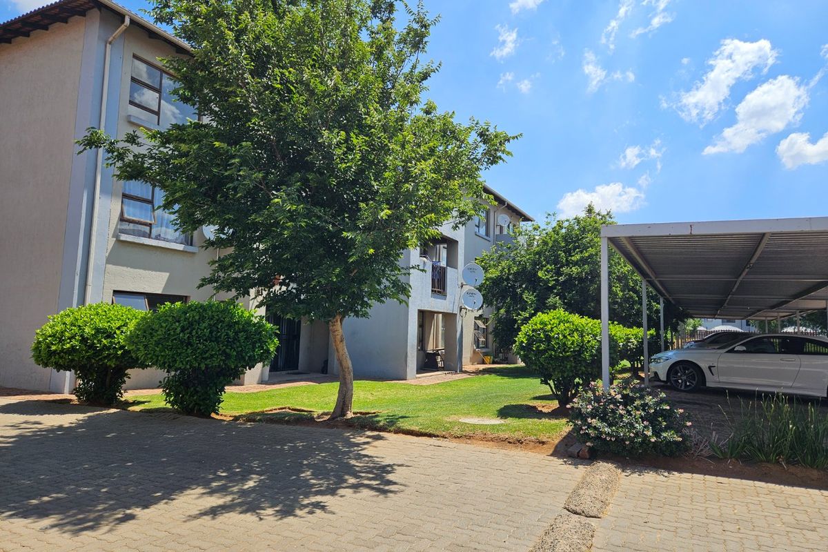 First floor 2 Bedroom apartment for sale - Photo 5