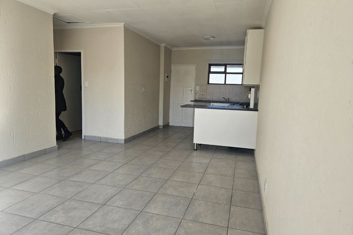 First floor 2 Bedroom apartment for sale - Photo 3