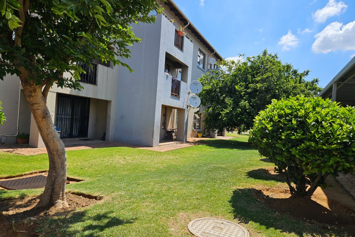 First floor 2 Bedroom apartment for sale - Photo 4