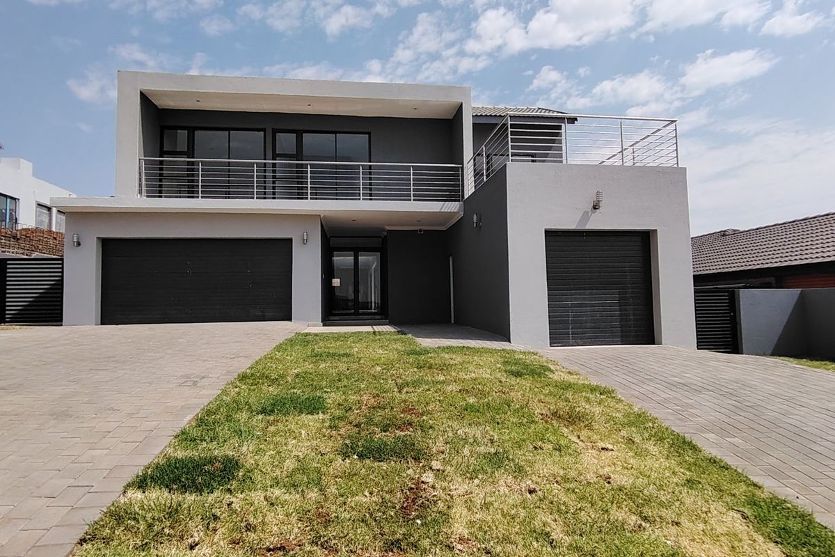 Open to offers! Brand new and Modern 4 Bedroom Family Home in Eldo Village Estate, Centurion. (Installment Sale Agreement option also available to selected Buyers) - Photo 3