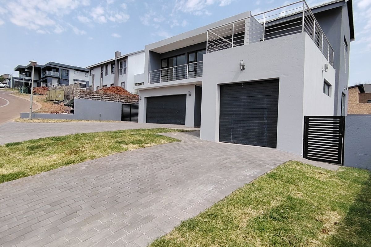 Open to offers! Brand new and Modern 4 Bedroom Family Home in Eldo Village Estate, Centurion. (Installment Sale Agreement option also available to selected Buyers) - Photo 2
